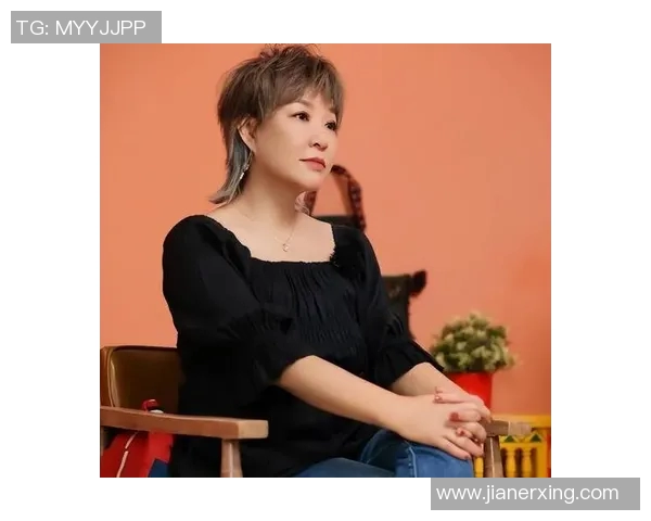 李静的篮球之路:从青涩少女到赛场女王的成长故事