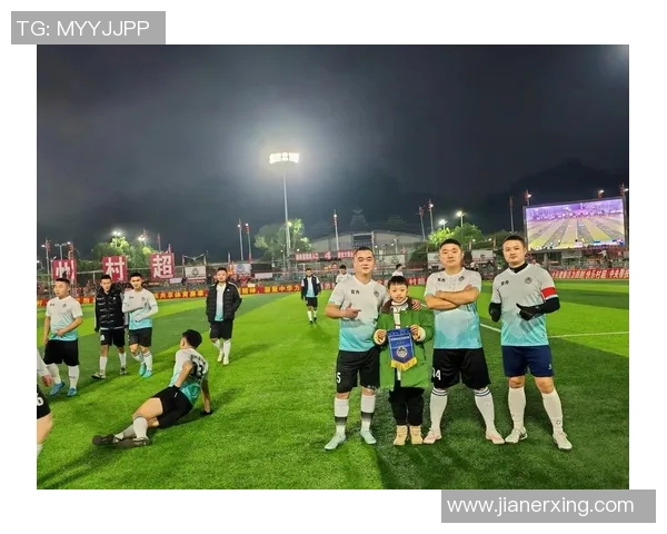 足球明星们的快乐时刻分享他们的欢笑与激情瞬间 足球明星们的快乐时刻分享他们的欢笑与激情瞬间