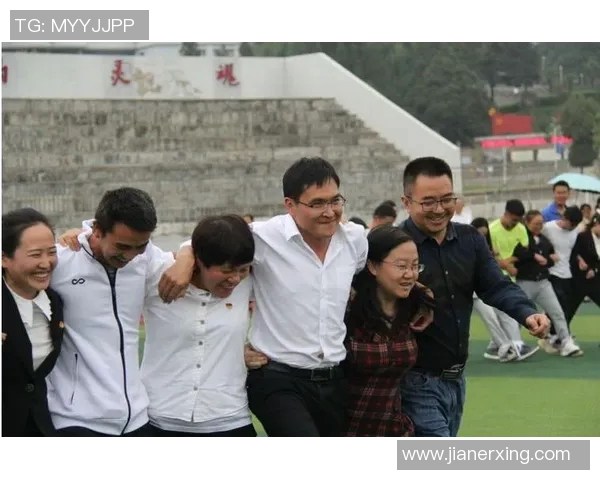 陈芳独家篮球心得分享:从基础技巧到比赛策略的全面解析 陈芳独家篮球心得分享:从基础技巧到比赛策略的全面解析